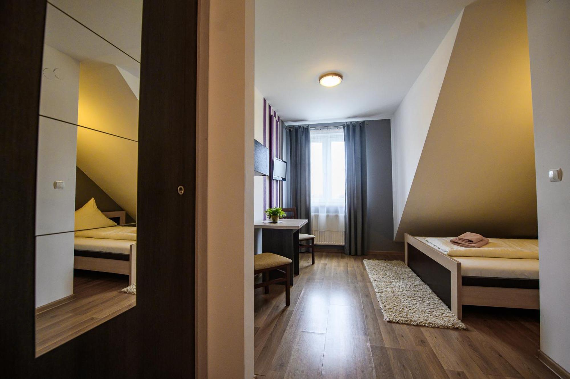 Restauracja Sara 2* Laskowa (Limanowa)